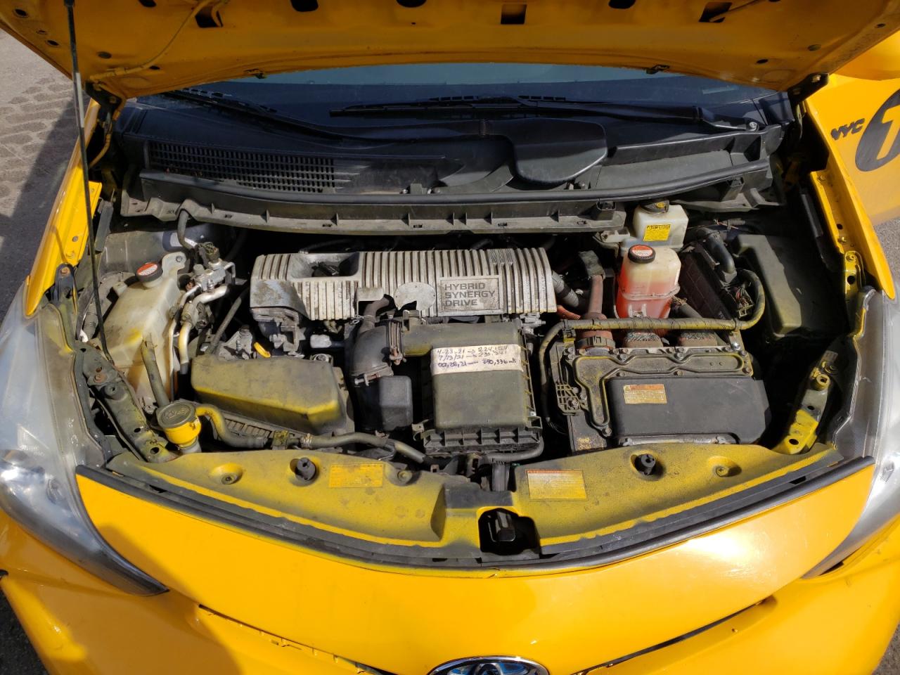 Photo 7 from auction – 2015 TOYOTA PRIUS V with VIN JTDZN3EU7FJ033716