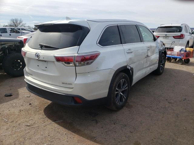 Photo 4 from auction – 2016 TOYOTA HIGHLANDER with VIN 5TDJKRFHXGS353837