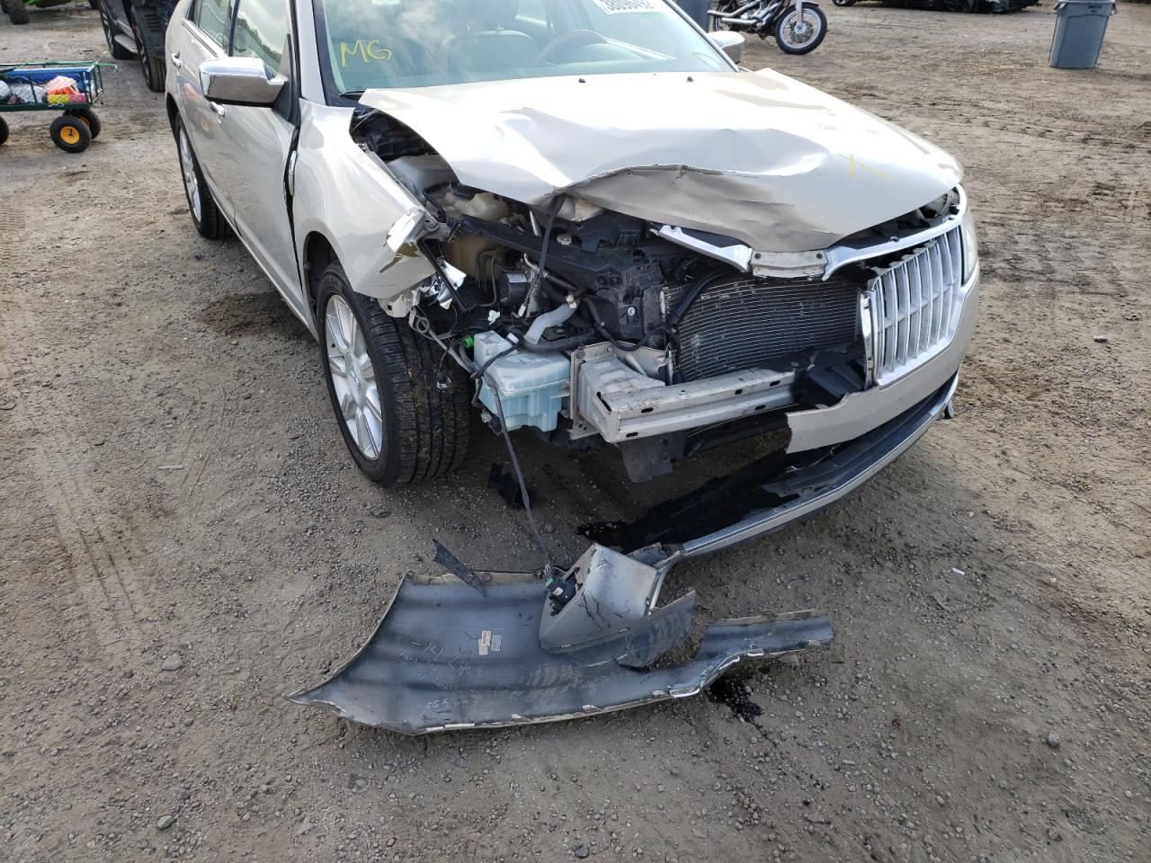 Photo 9 from auction – 2010 LINCOLN MKZ with VIN 3LNHL2GC4AR657855