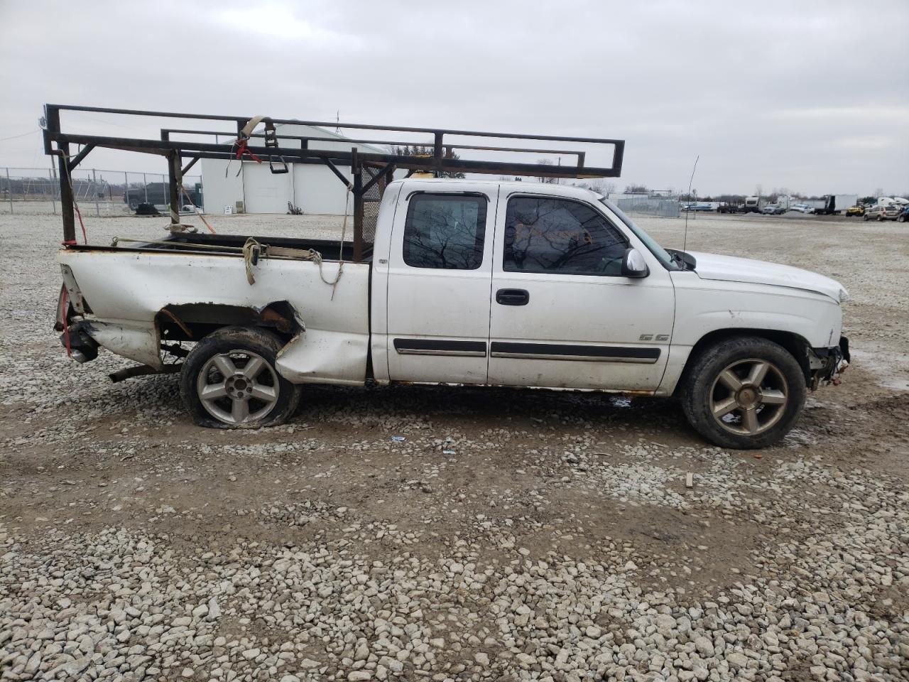 Photo 9 from auction – 2006 CHEVROLET SILVERADO with VIN 1GCEC19V46Z222157