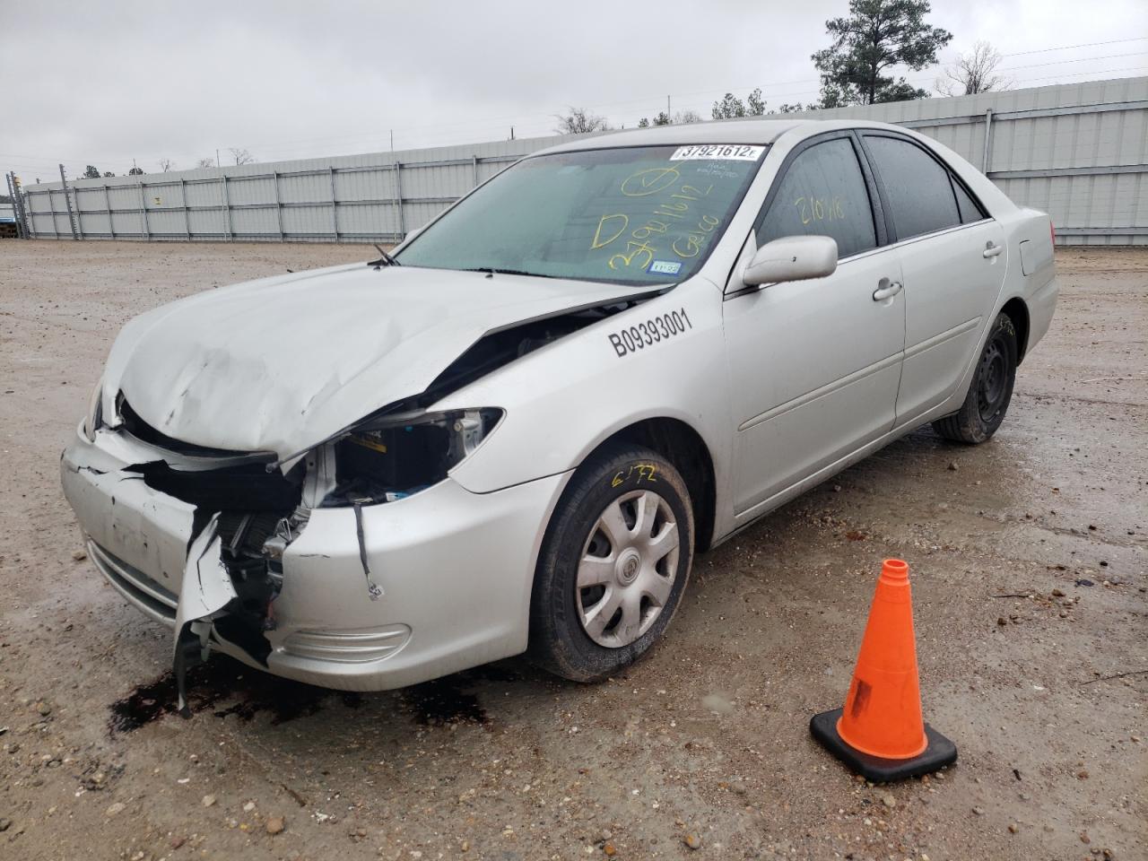 Photo 2 from auction – 2003 TOYOTA CAMRY LE with VIN 4T1BE32K03U206664