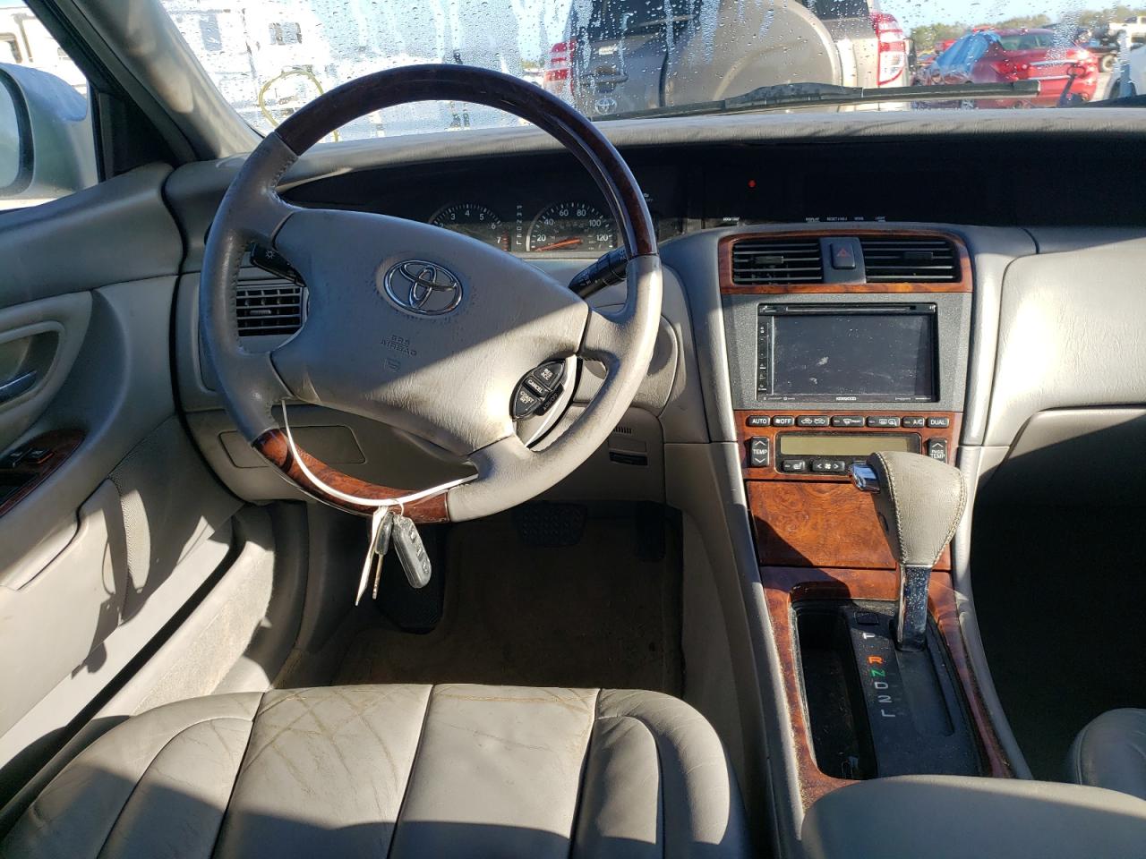 Photo 9 from auction – 2003 TOYOTA AVALON XL with VIN 4T1BF28B63U286938