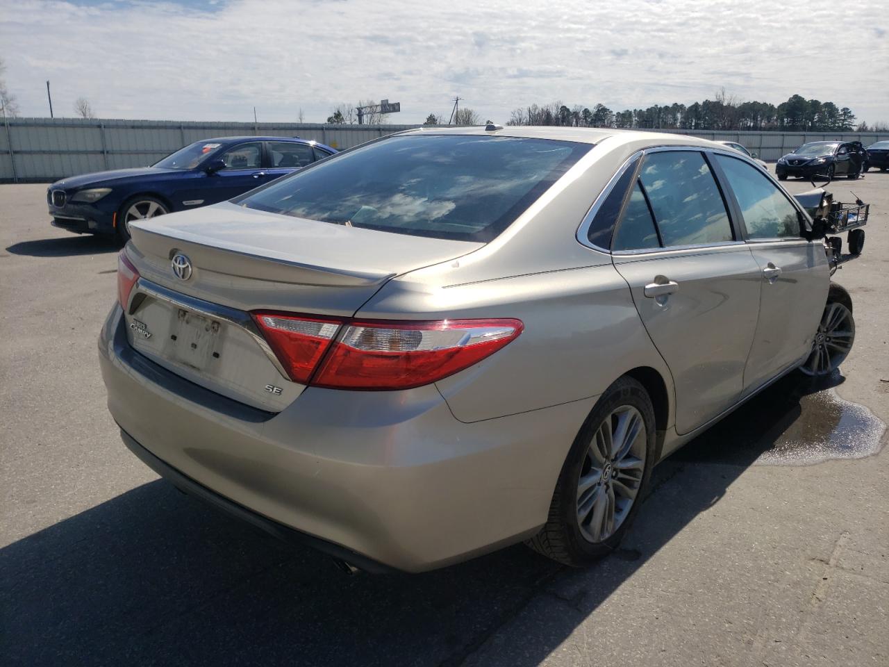 Photo 4 from auction – 2015 TOYOTA CAMRY LE with VIN 4T1BF1FK4FU070104
