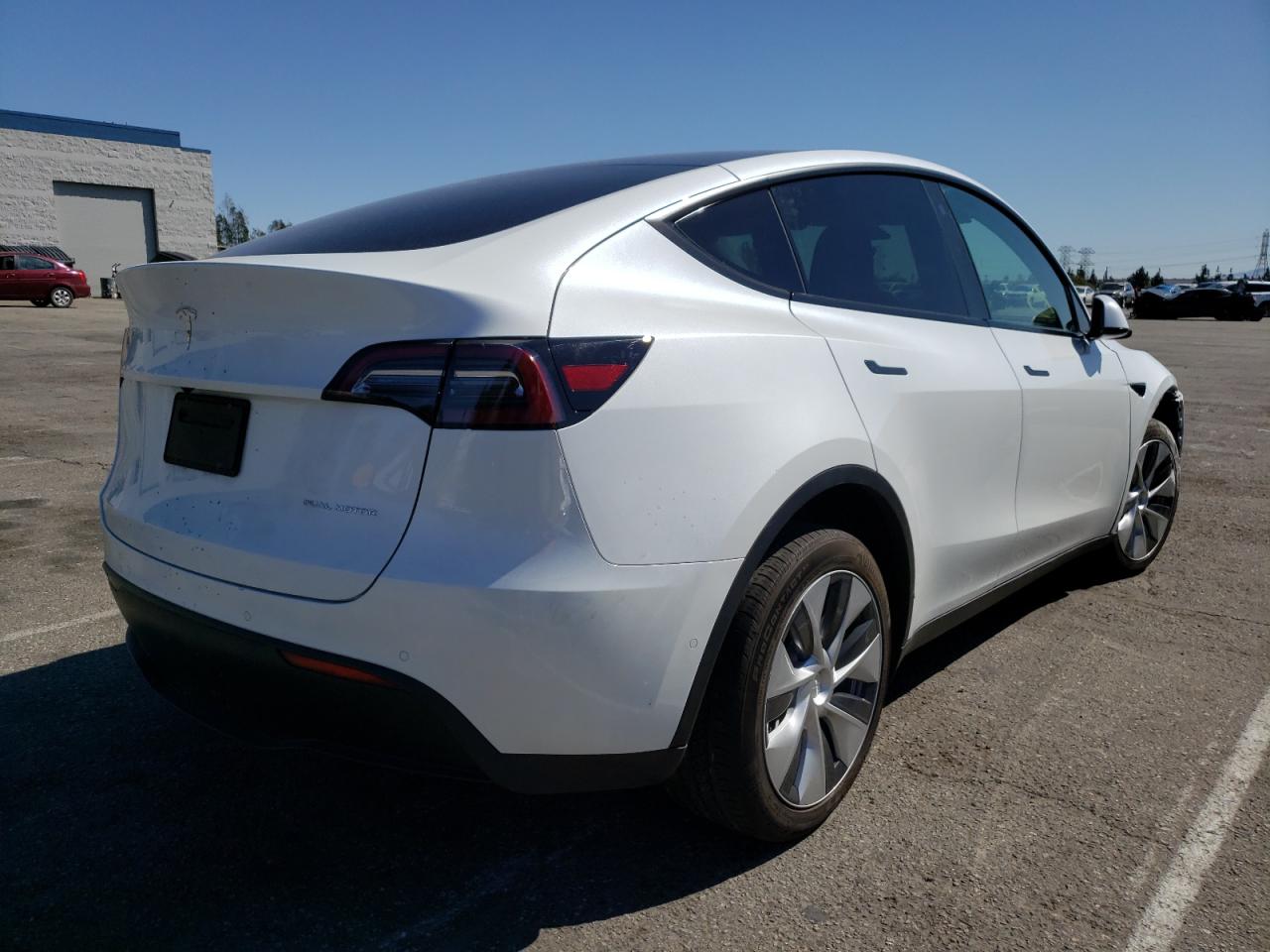 Photo 4 from auction – 2021 TESLA MODEL Y with VIN 5YJYGDEE2MF231502