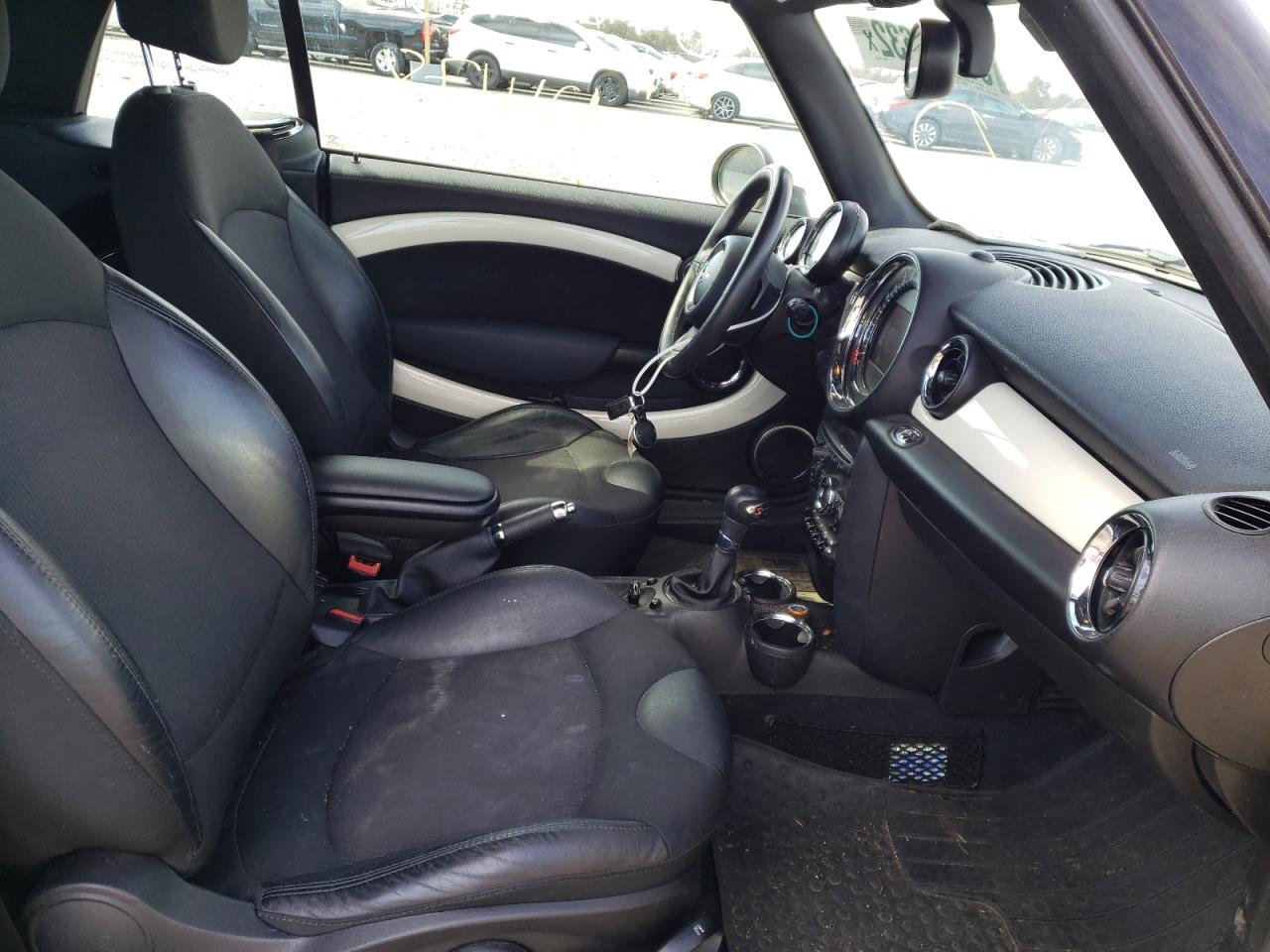 Photo 5 from auction – 2015 MINI COOPER S with VIN WMWZP3C55FT708230
