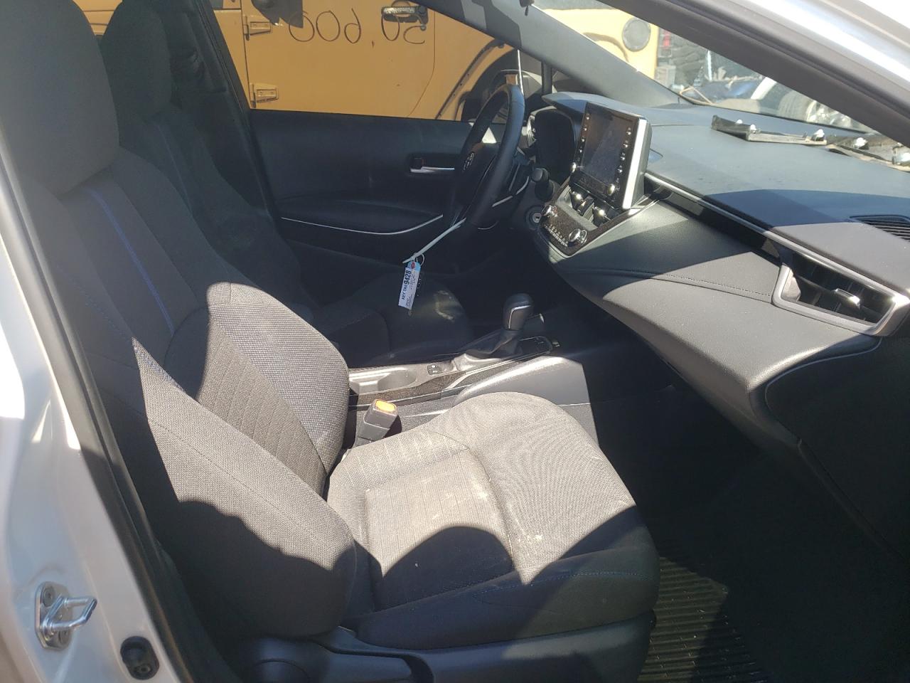 Photo 5 from auction – 2020 TOYOTA COROLLA SE with VIN 5YFS4RCE6LP029652