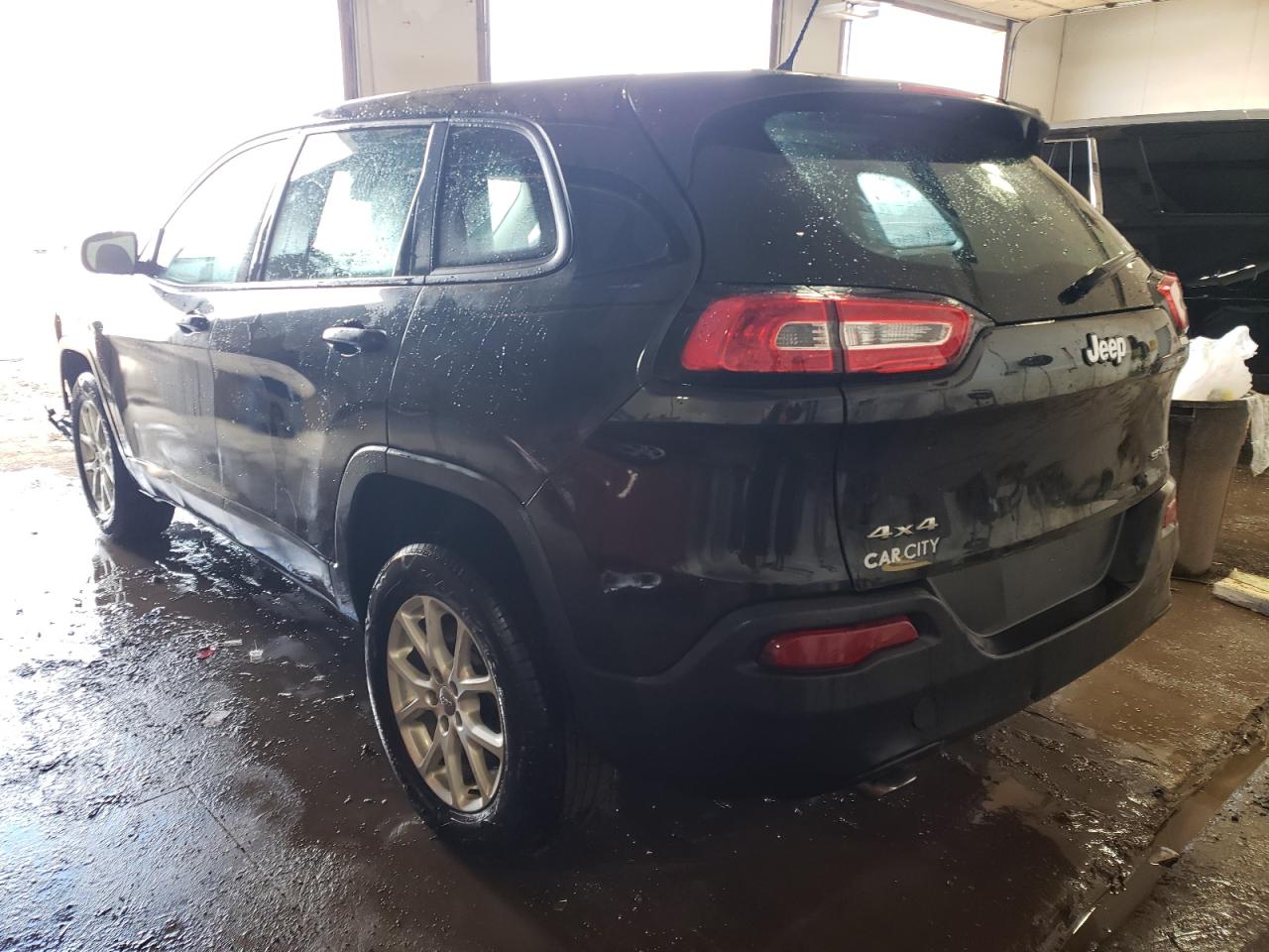 Photo 3 from auction – 2014 JEEP CHEROKEE S with VIN 1C4PJMAB1EW281703