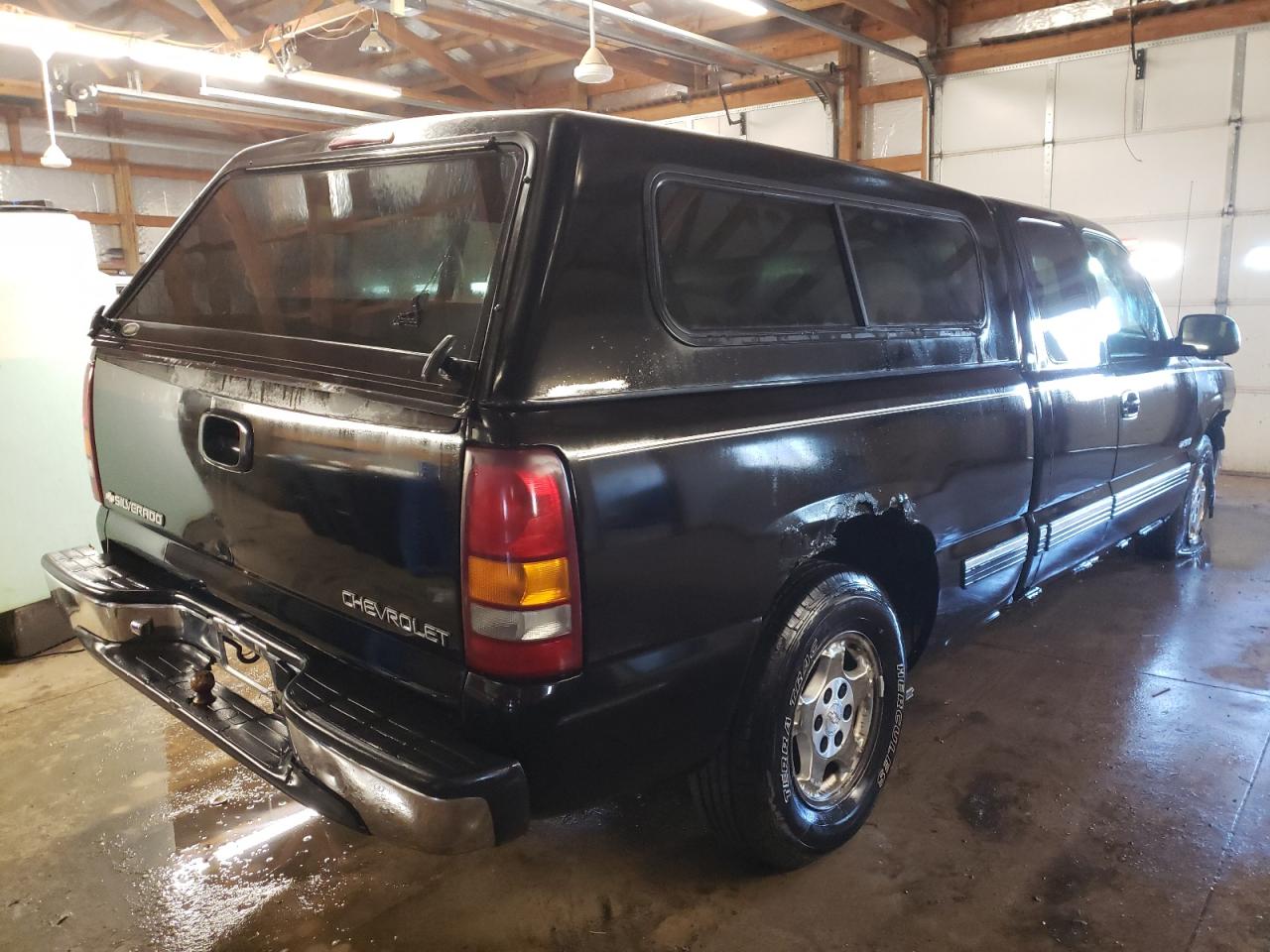 Photo 4 from auction – 2002 CHEVROLET SILVERADO with VIN 2GCEC19V521278594