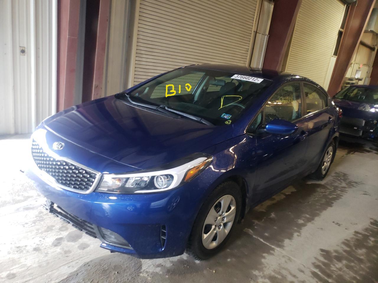 Photo 2 from auction – 2017 KIA FORTE LX with VIN 3KPFK4A72HE098121