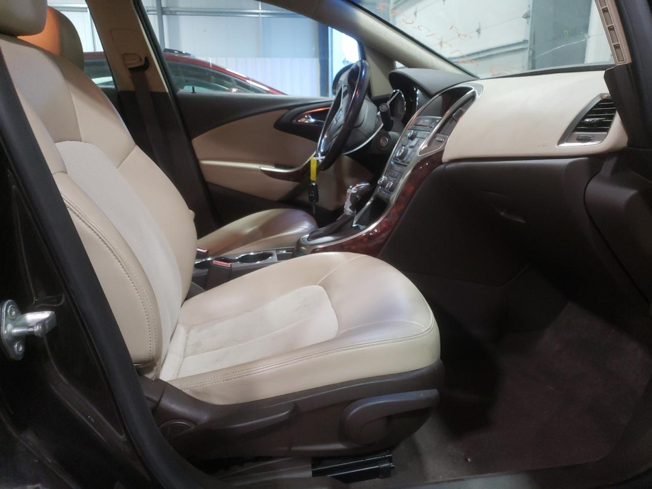 Photo 5 from auction – 2012 BUICK VERANO with VIN 1G4PP5SK0C4204800