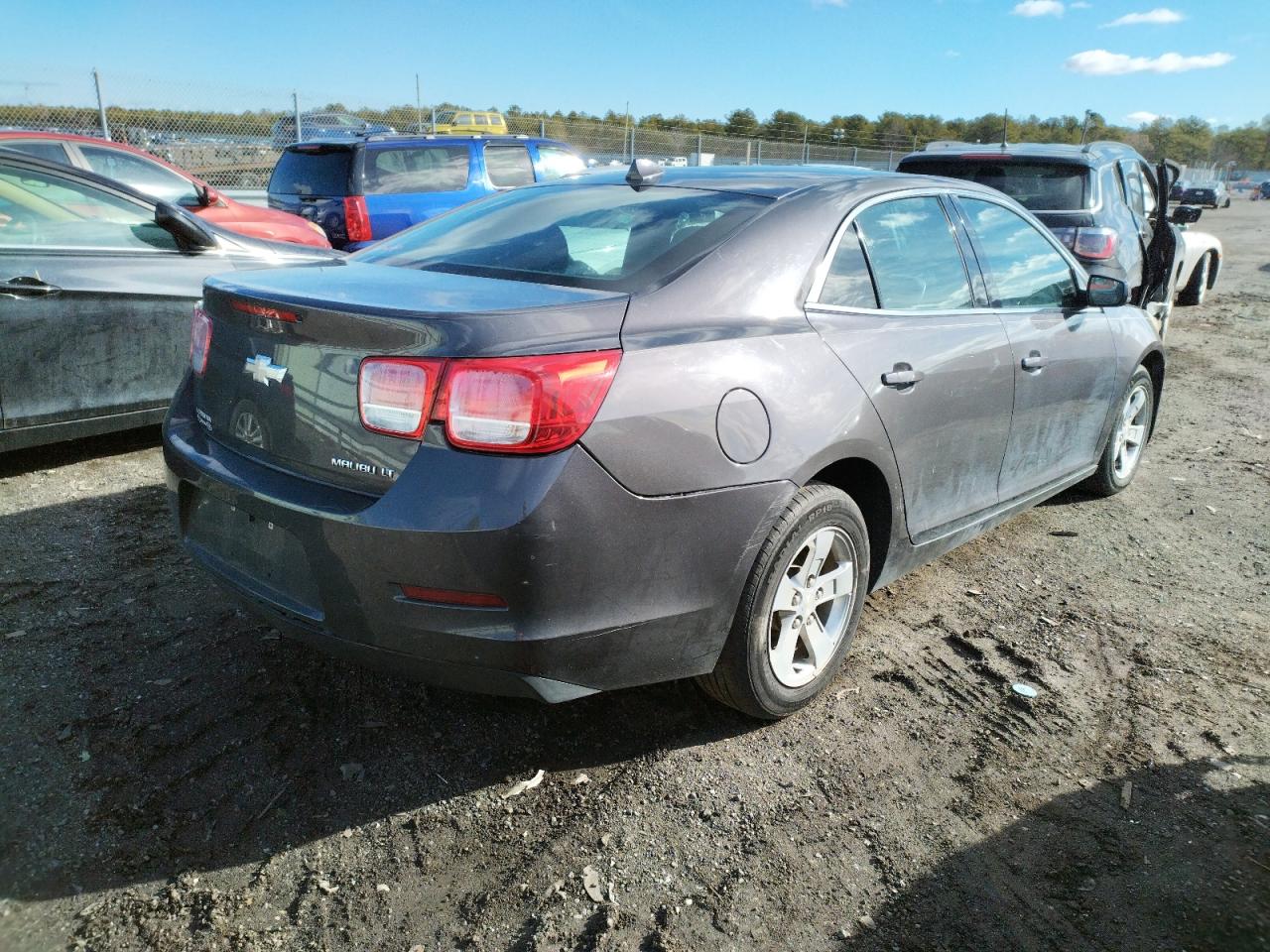Photo 4 from auction – 2013 CHEVROLET MALIBU 1LT with VIN 1G11C5SA0DF227618