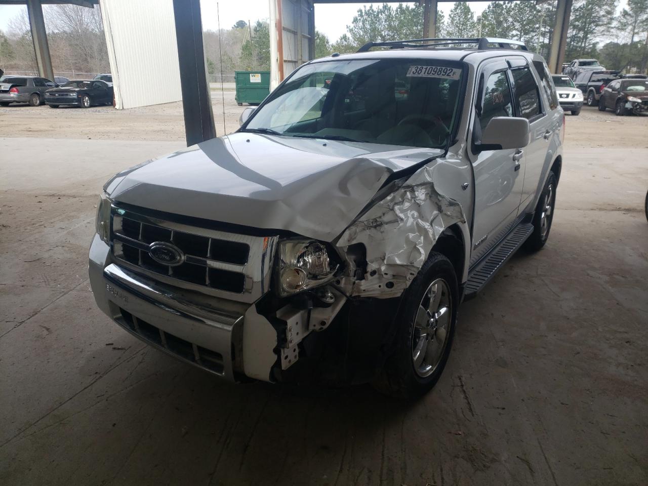 Photo 2 from auction – 2008 FORD ESCAPE LIM with VIN 1FMCU04148KC84197