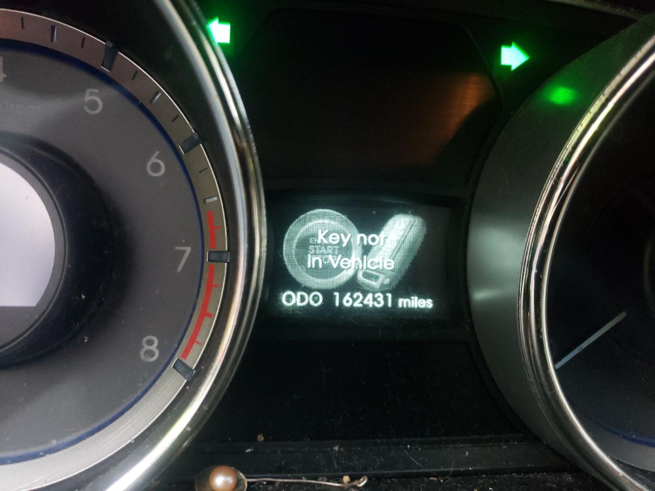 Photo 8 from auction – 2011 HYUNDAI SONATA SE with VIN 5NPEC4AC4BH248822