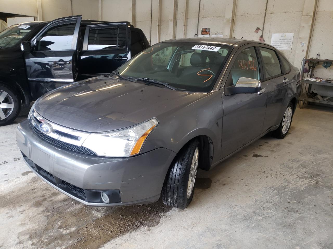 Photo 2 from auction – 2010 FORD FOCUS with VIN 1FAHP3HN2AW264146