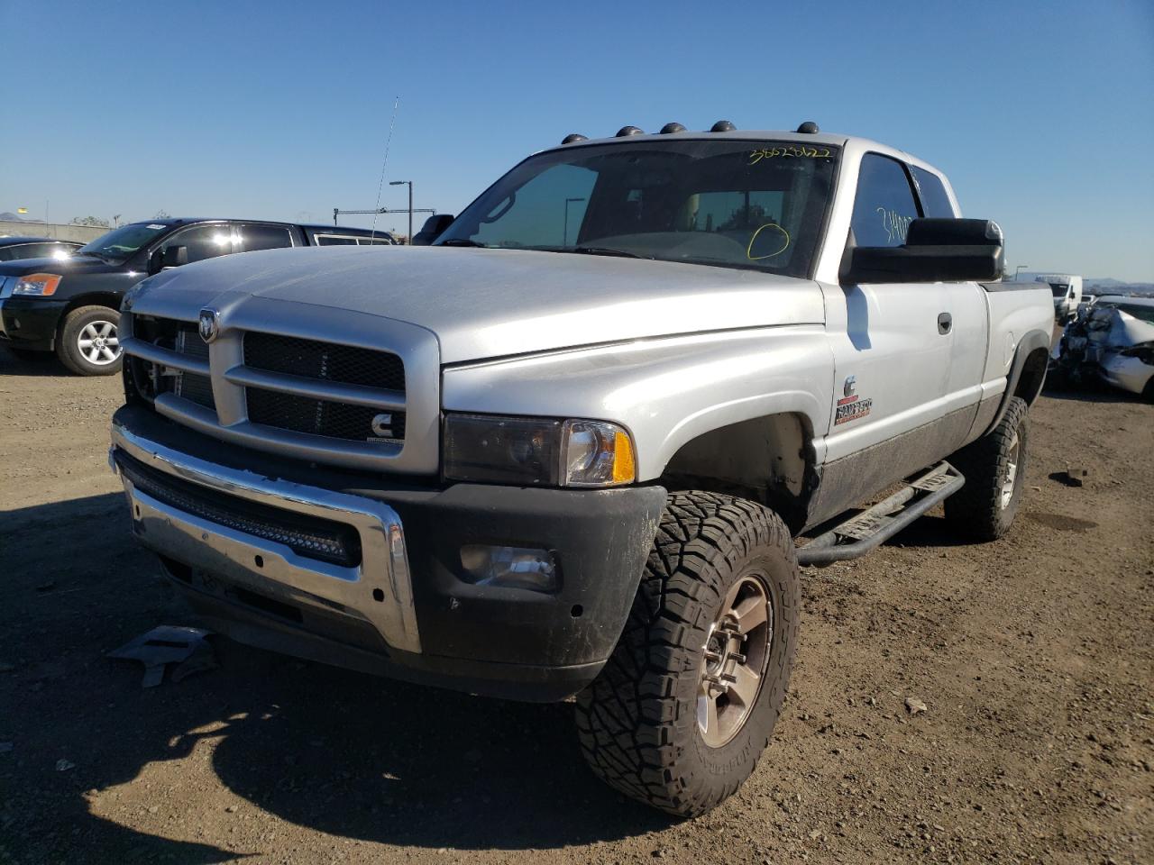 Photo 2 from auction – 2001 DODGE RAM 2500 with VIN 3B7KF23611G741855