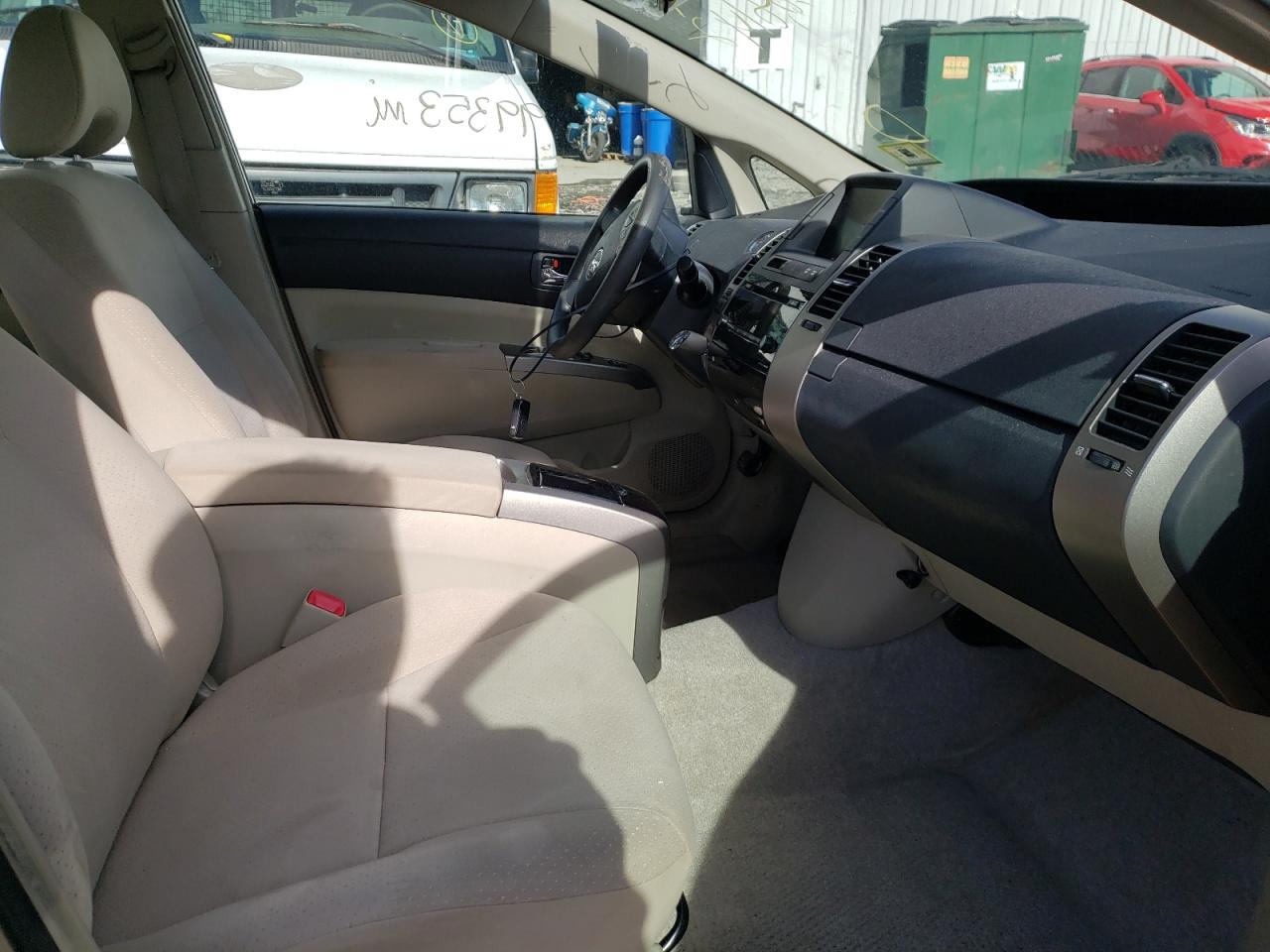 Photo 5 from auction – 2008 TOYOTA PRIUS with VIN JTDKB20U883353940