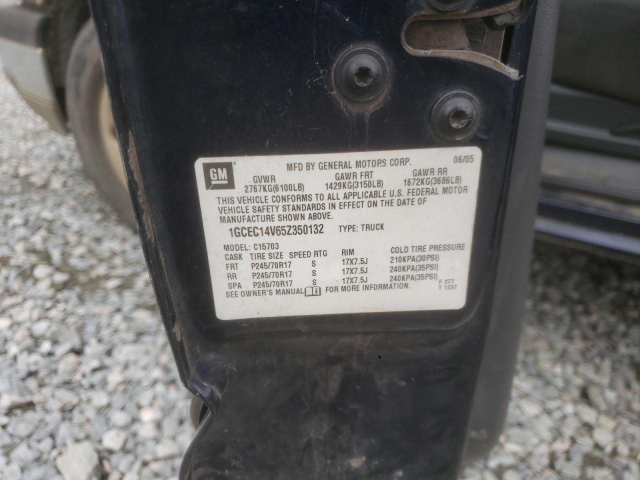 Photo 10 from auction – 2005 CHEVROLET SILVERADO with VIN 1GCEC14V65Z350132