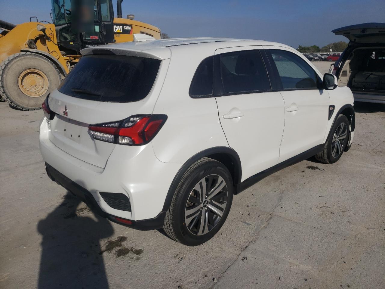 Photo 4 from auction – 2020 MITSUBISHI OUTLANDER with VIN JA4AP3AU1LU022437