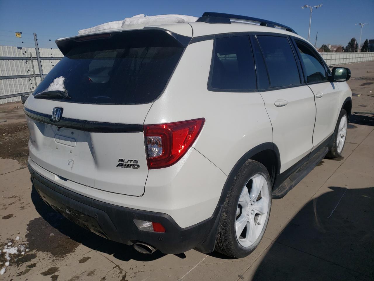 Photo 4 from auction – 2020 HONDA PASSPORT E with VIN 5FNYF8H08LB002881
