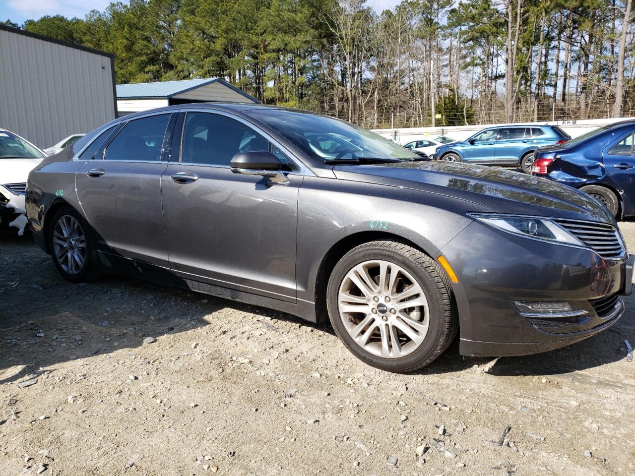 LINCOLN MKZ 2016 with VIN 3LN6L2J98GR616626 - Photo from auction