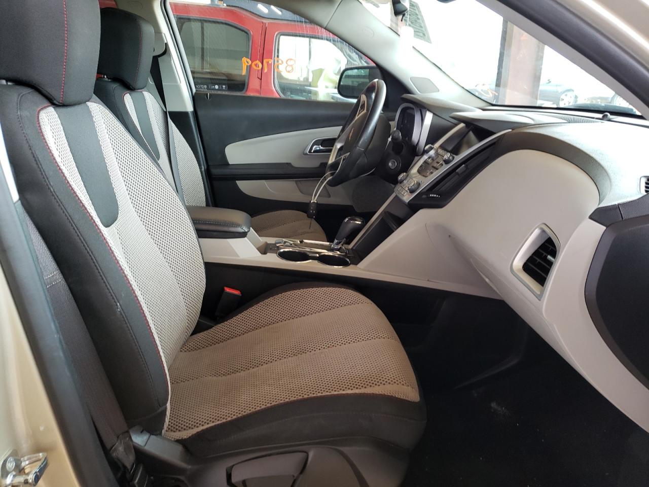 Photo 5 from auction – 2016 CHEVROLET EQUINOX LT with VIN 2GNALCEK1G1144265