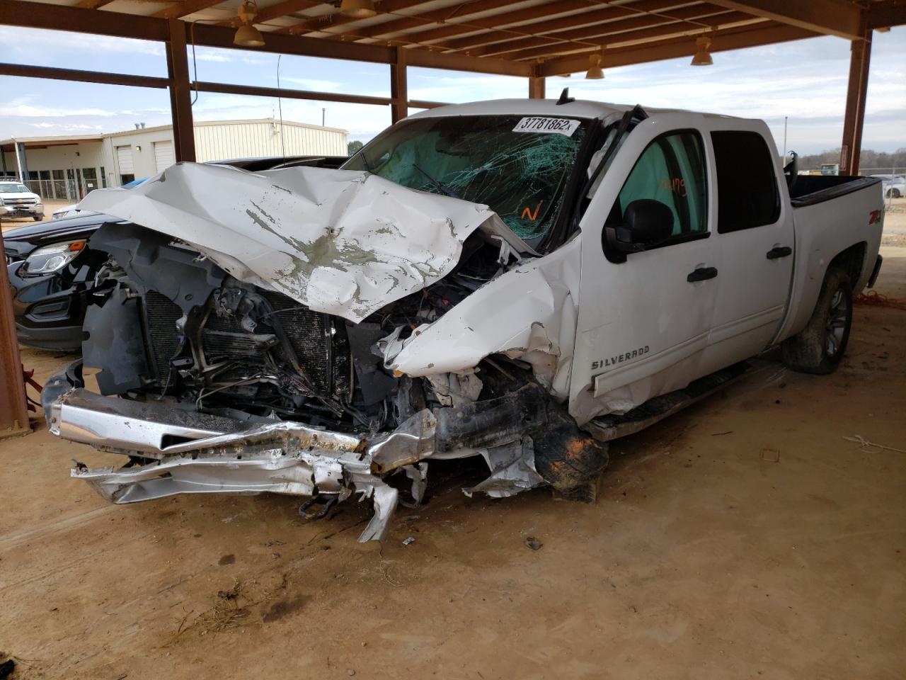 Photo 2 from auction – 2012 CHEVROLET SILVERADO with VIN 3GCPKSE74CG240758