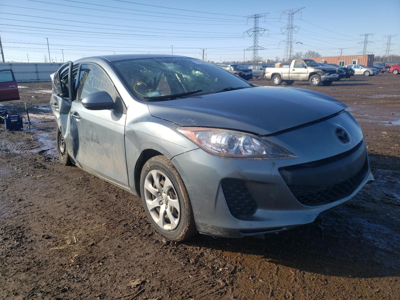 MAZDA 3 I 2012 with VIN JM1BL1UF2C1616415 - Photo from auction