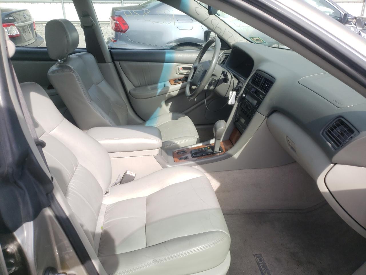 Photo 5 from auction – 1998 LEXUS ES 300 with VIN JT8BF28G0W5038486