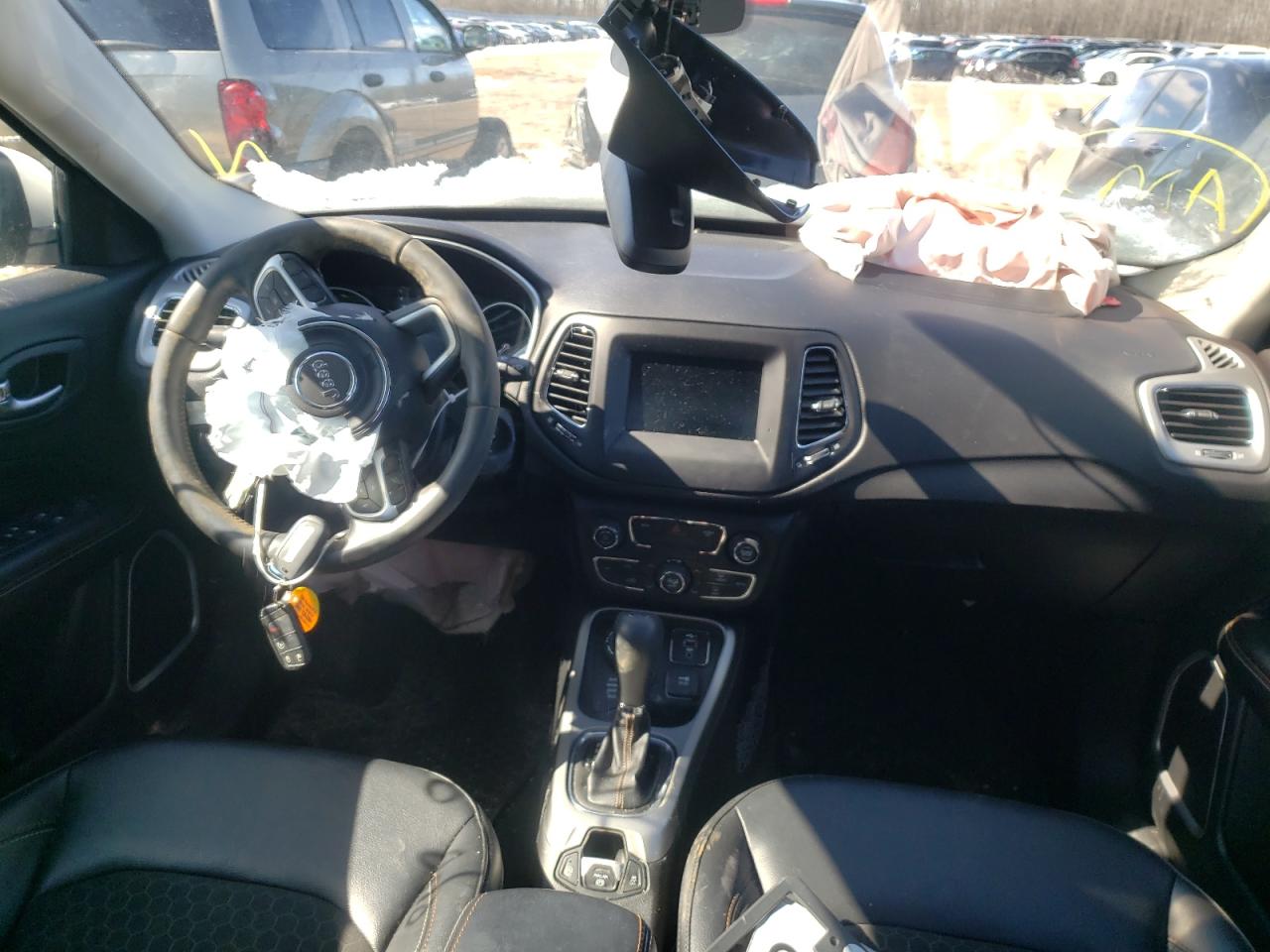Photo 9 from auction – 2021 JEEP COMPASS LA with VIN 3C4NJDBB1MT501450