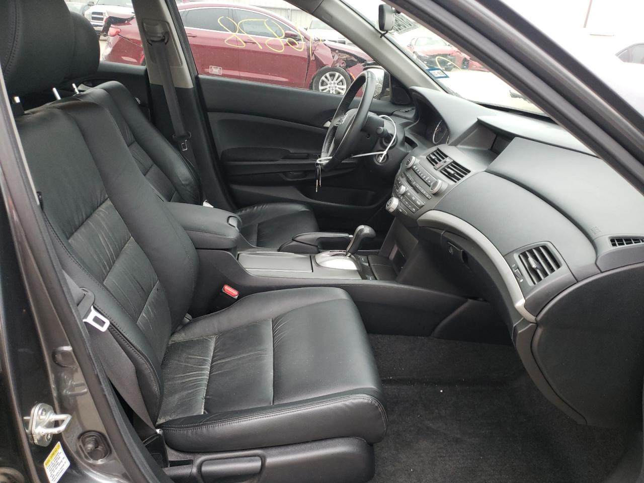 Photo 5 from auction – 2012 HONDA ACCORD with VIN 1HGCP2F6XCA017873