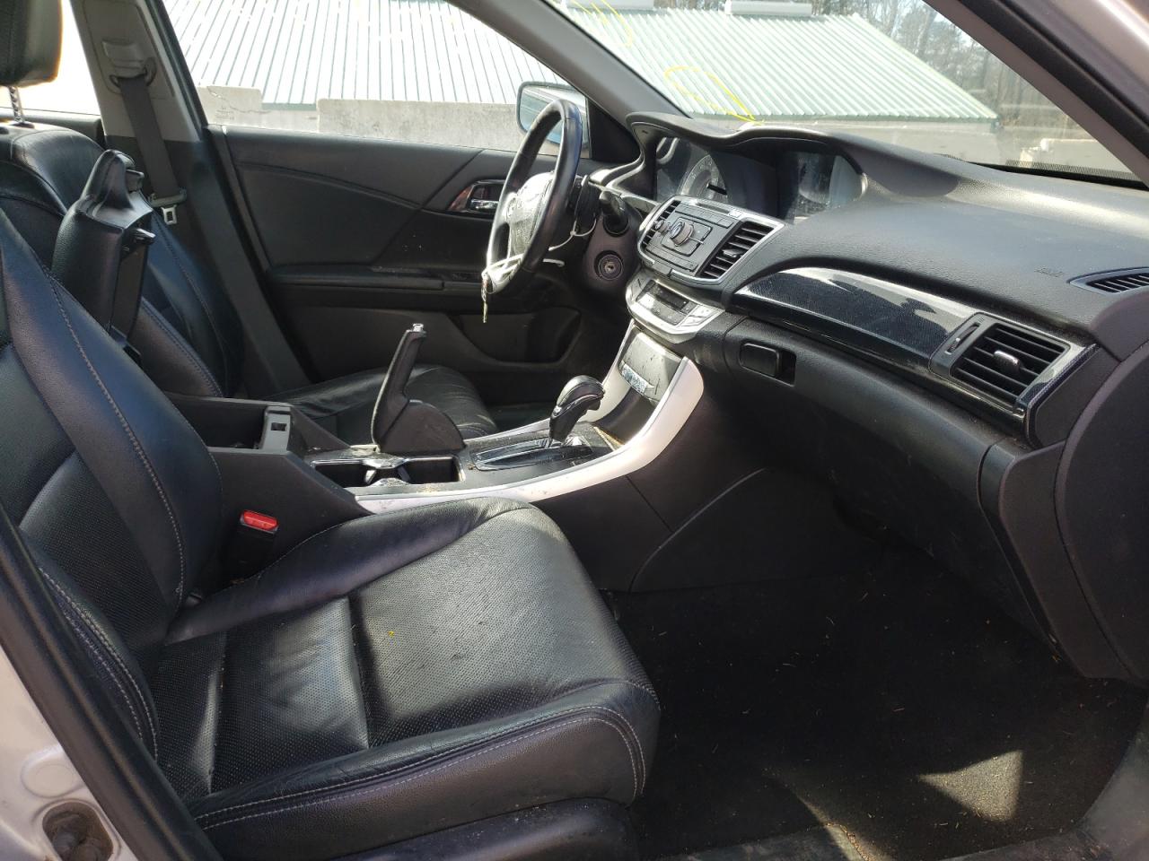 Photo 5 from auction – 2014 HONDA ACCORD SPO with VIN 1HGCR2F52EA029133