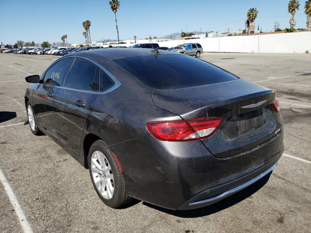 Photo 3 from auction – 2016 CHRYSLER 200 LIMITE with VIN 1C3CCCABXGN177596