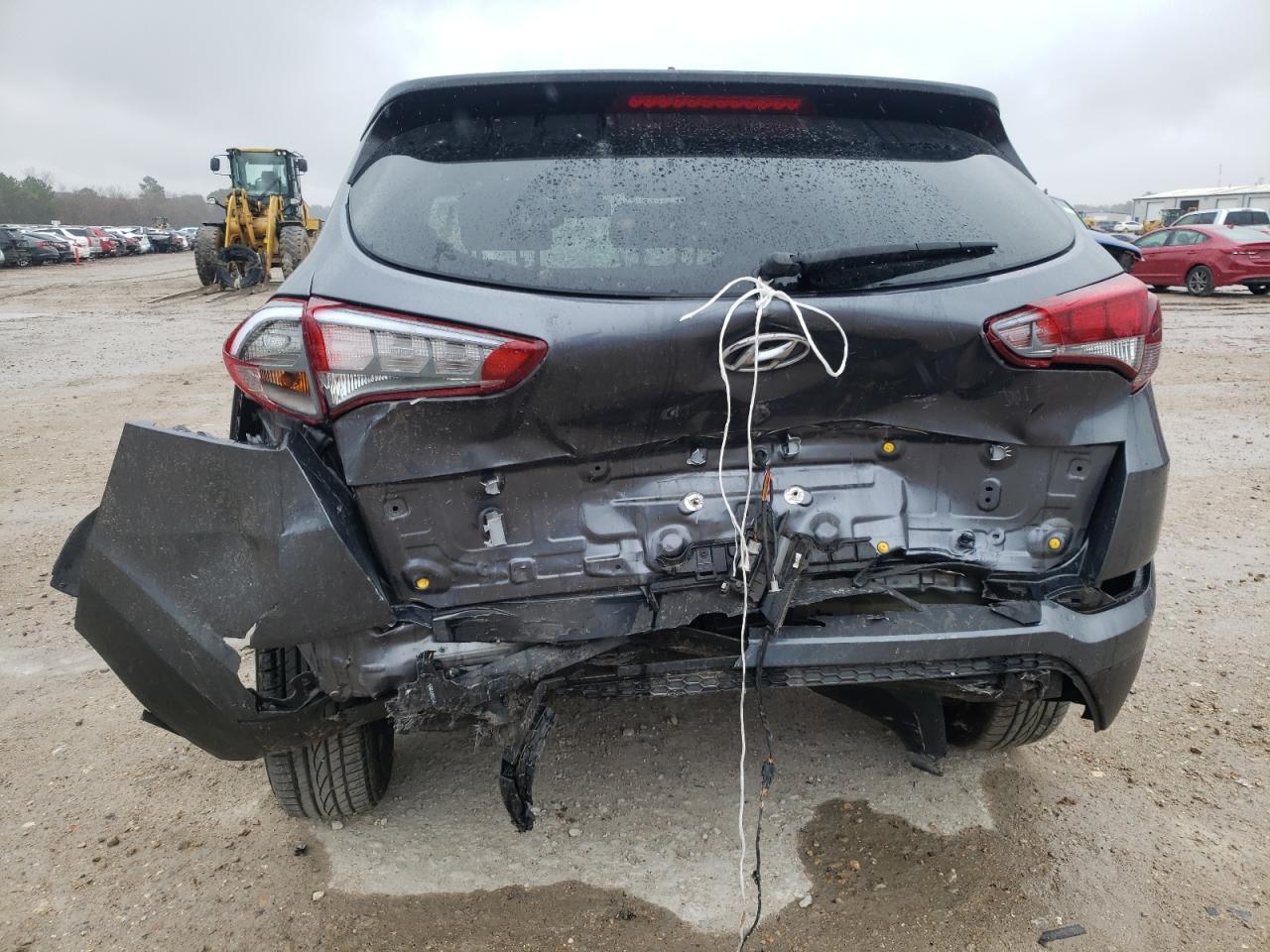 Photo 9 from auction – 2017 HYUNDAI TUCSON LIM with VIN KM8J33A45HU335642