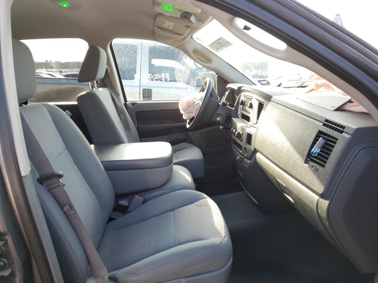 Photo 5 from auction – 2007 DODGE RAM 1500 S with VIN 1D7HU18287S206352