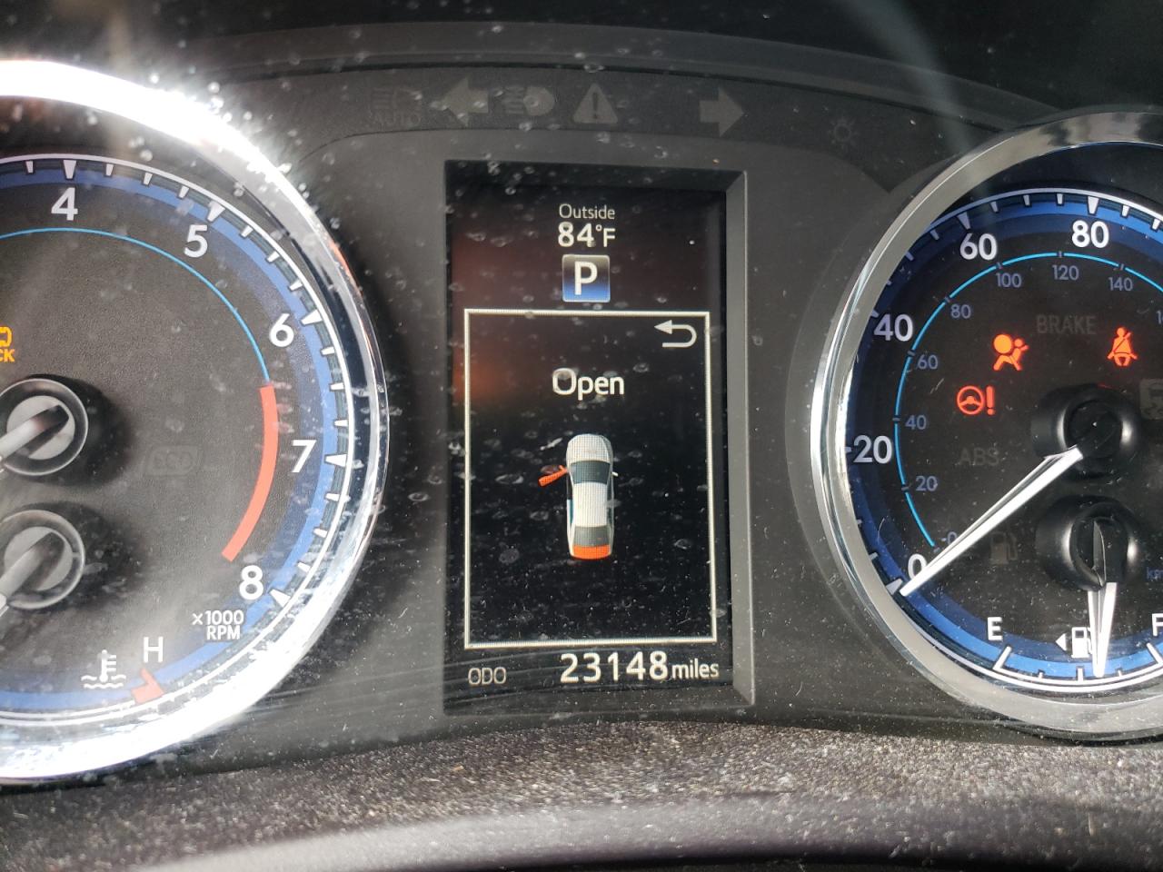 Photo 8 from auction – 2017 TOYOTA COROLLA L with VIN 5YFBURHE5HP738640