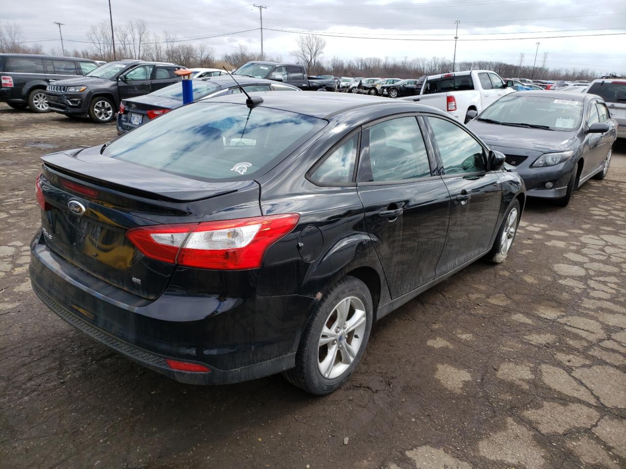 Photo 4 from auction – 2012 FORD FOCUS SE with VIN 1FAHP3F25CL256619