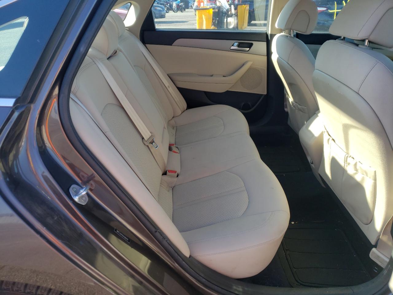 Photo 6 from auction – 2016 HYUNDAI SONATA SE with VIN 5NPE24AF6GH360476