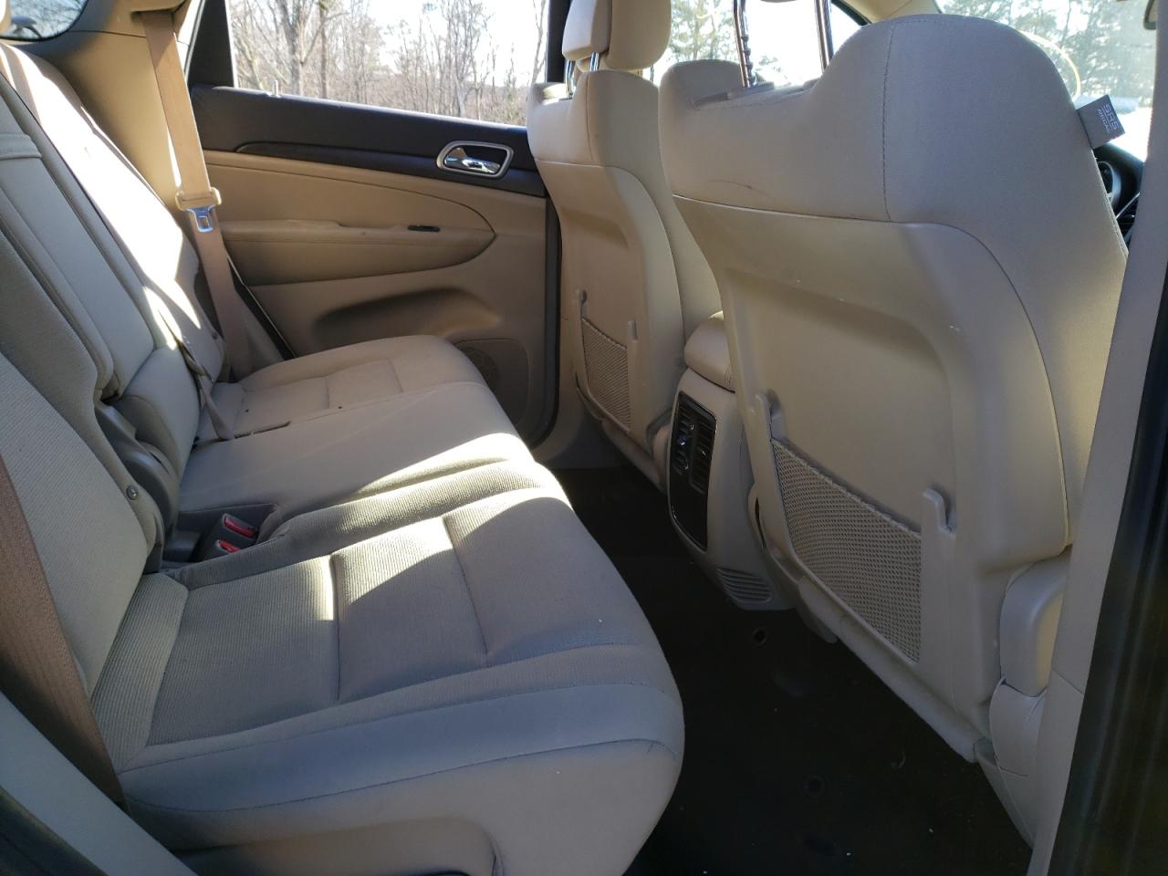 Photo 6 from auction – 2014 JEEP GRAND CHER with VIN 1C4RJFAGXEC304901