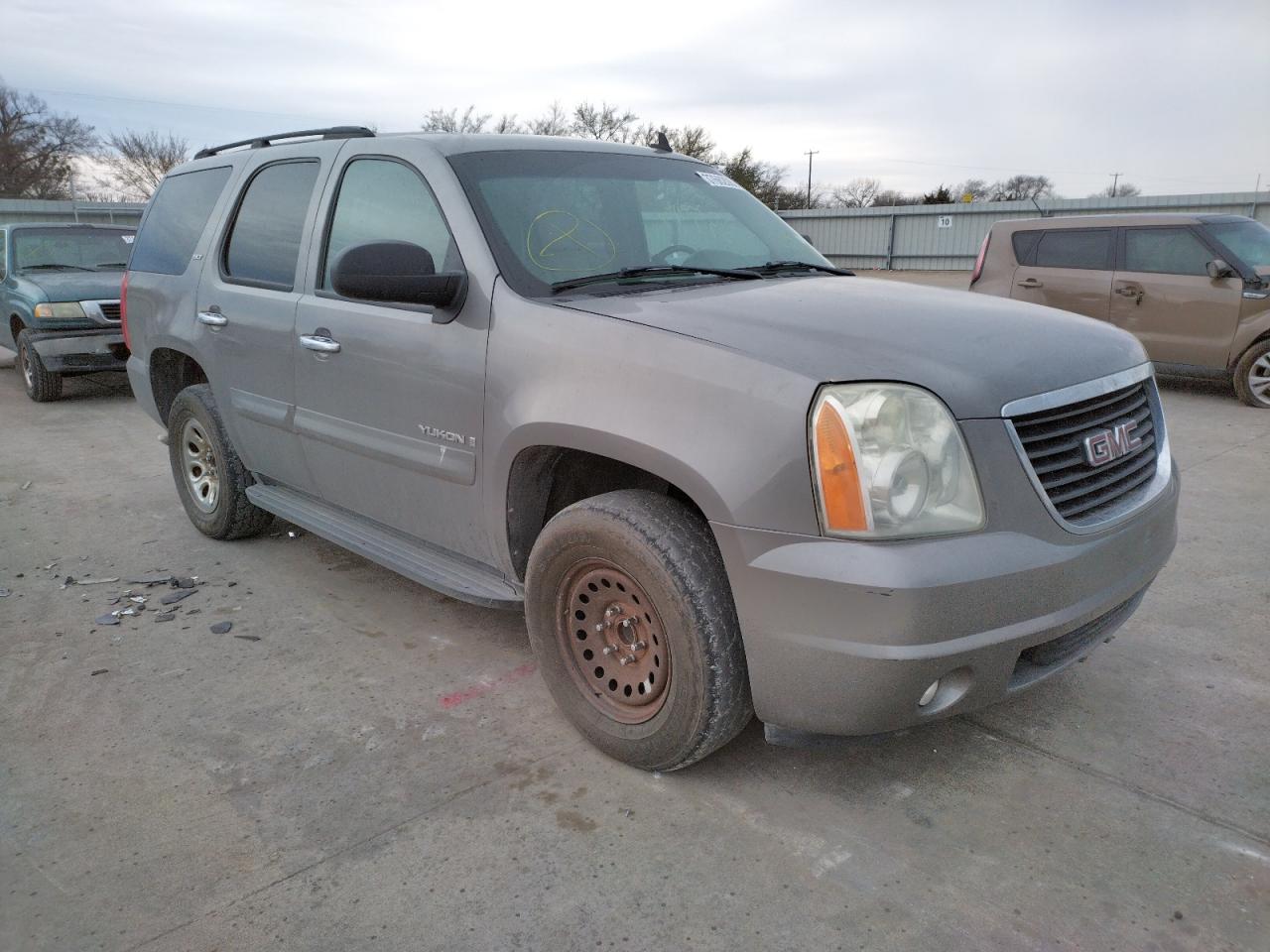 Photo 1 from auction – 2007 GMC YUKON with VIN 1GKFC13J97R382700