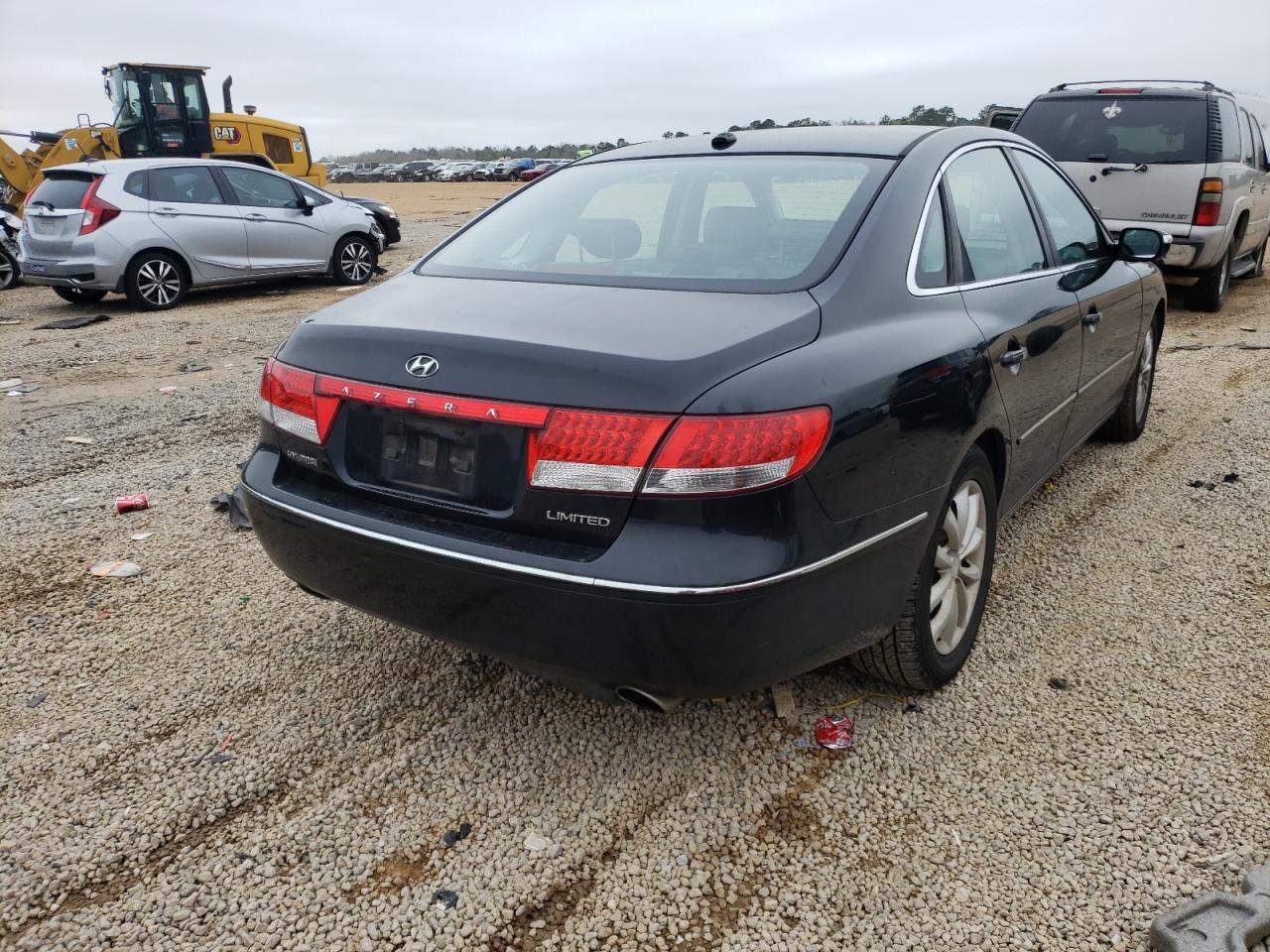 Photo 4 from auction – 2008 HYUNDAI AZERA SE with VIN KMHFC46FX8A302840