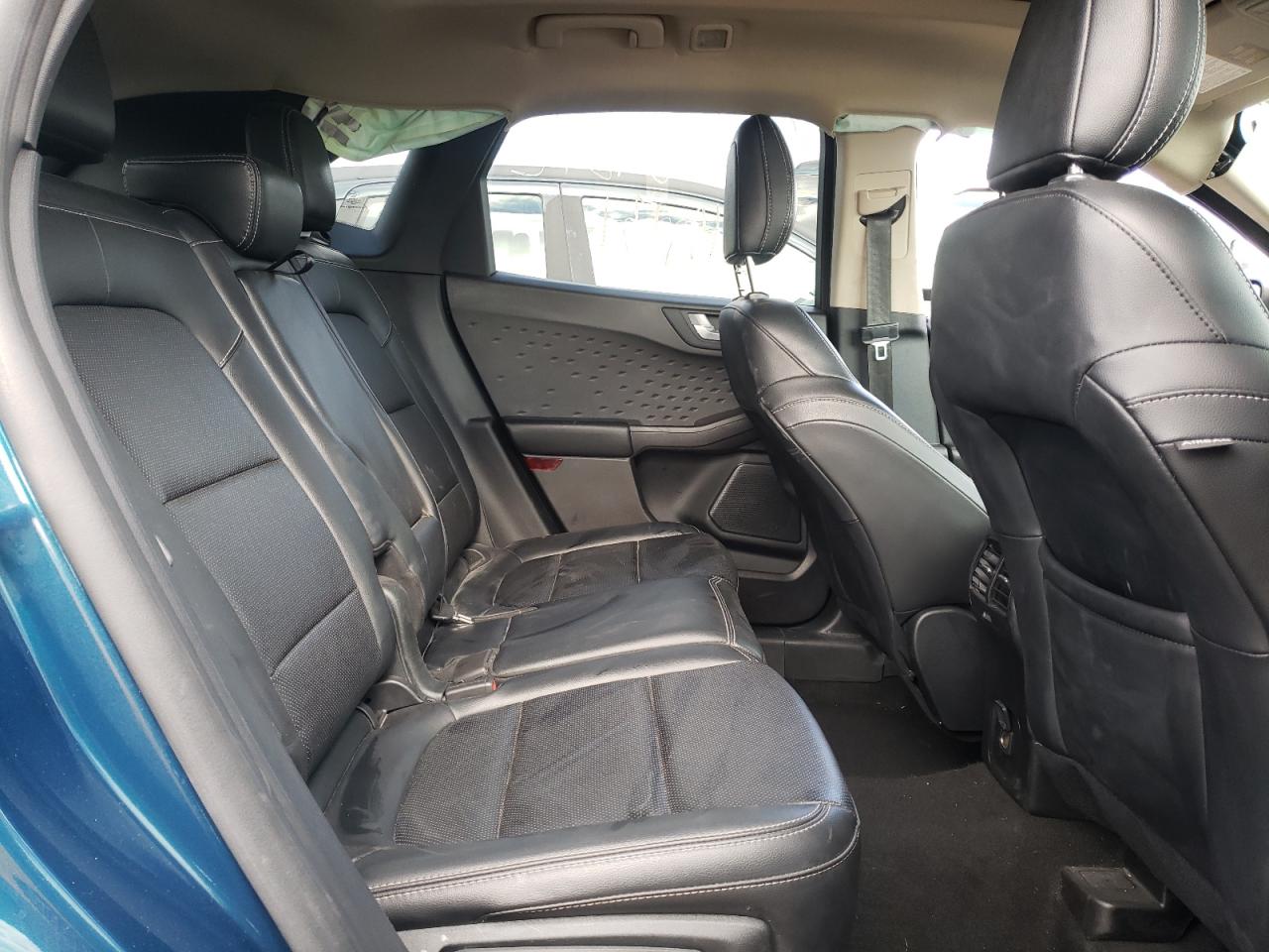 Photo 6 from auction – 2020 FORD ESCAPE SEL with VIN 1FMCU0H65LUA70337