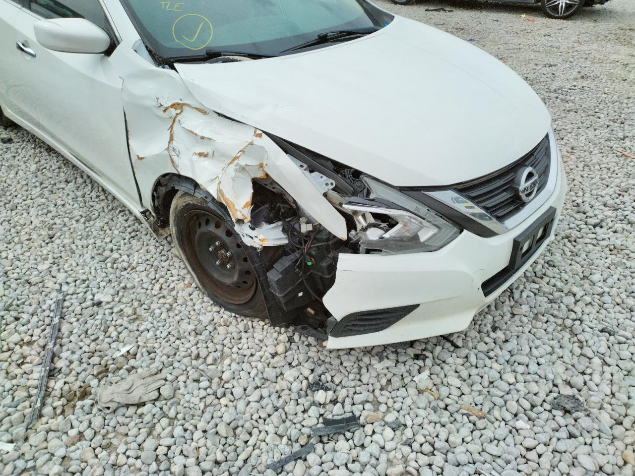 Photo 9 from auction – 2016 NISSAN ALTIMA 2.5 with VIN 1N4AL3AP8GN311428