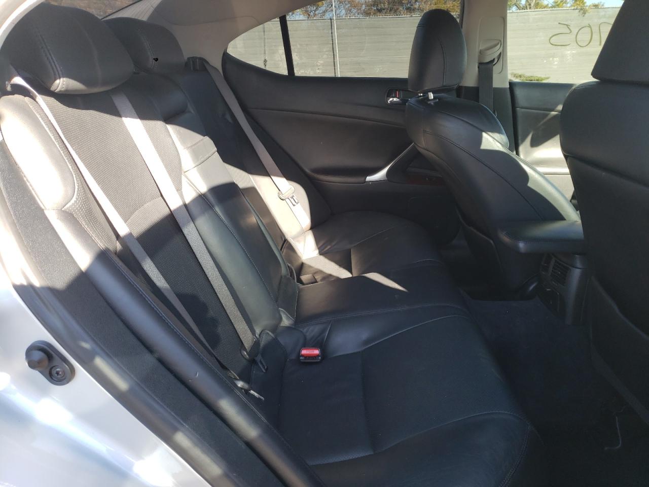 Photo 6 from auction – 2007 LEXUS IS 250 with VIN JTHCK262972010759