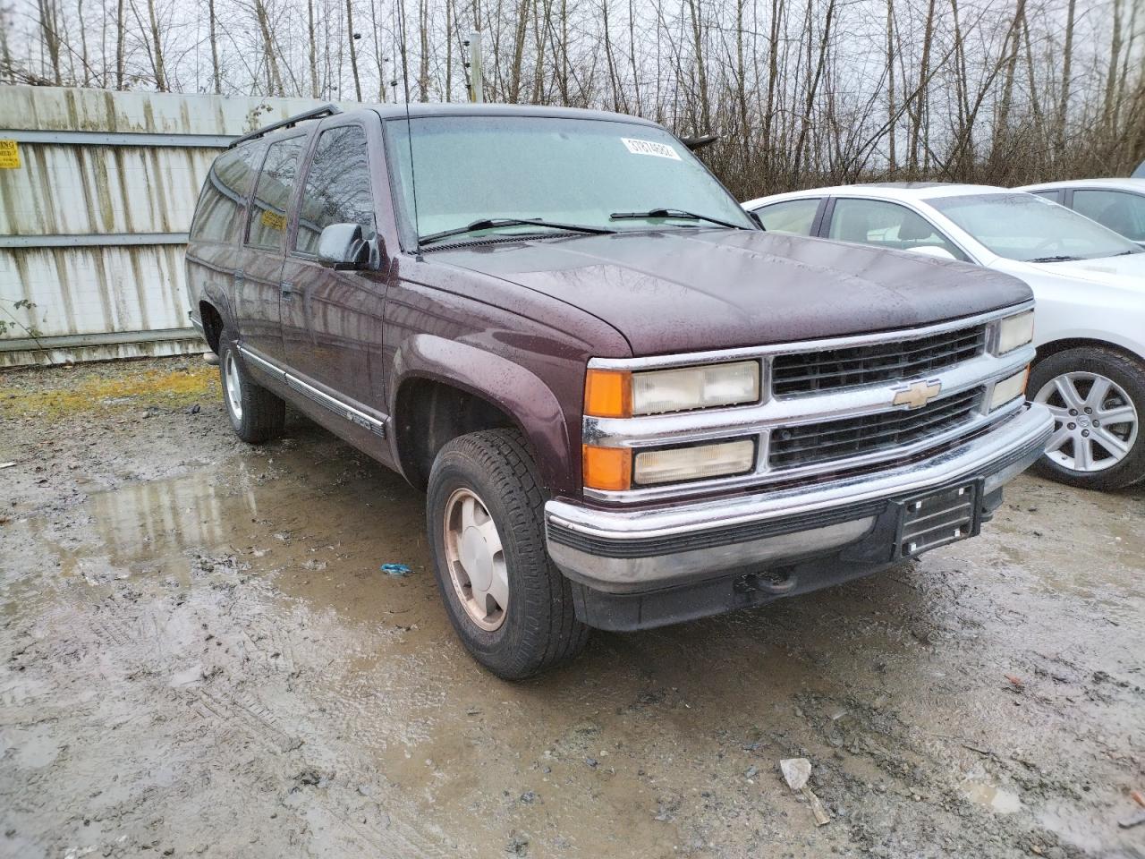 Photo 1 from auction – 1997 CHEVROLET SUBURBAN K with VIN 3GNFK16R5VG119642