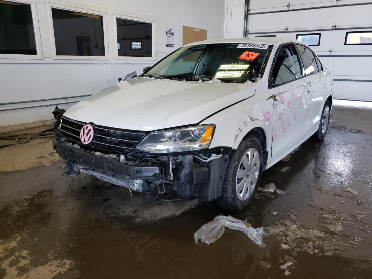 Photo 2 from auction – 2015 VOLKSWAGEN JETTA BASE with VIN 3VW2K7AJ9FM310329