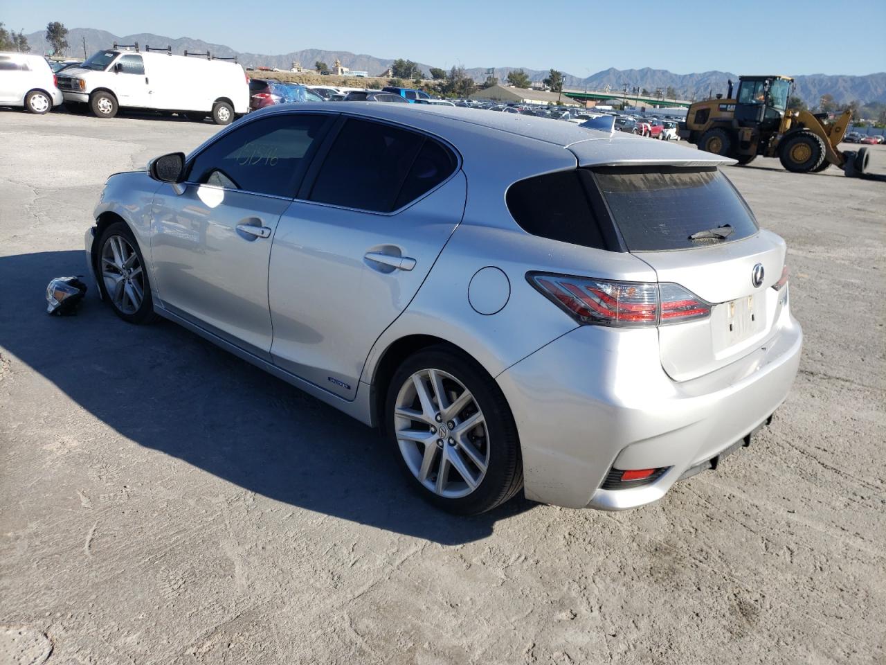 Photo 3 from auction – 2015 LEXUS CT 200 with VIN JTHKD5BH7F2213312