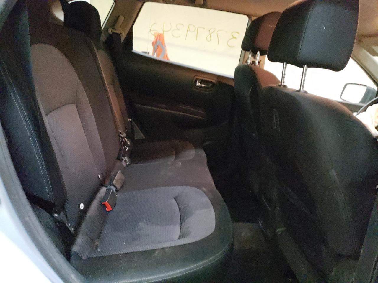 Photo 6 from auction – 2013 NISSAN ROGUE S with VIN JN8AS5MT5DW006478