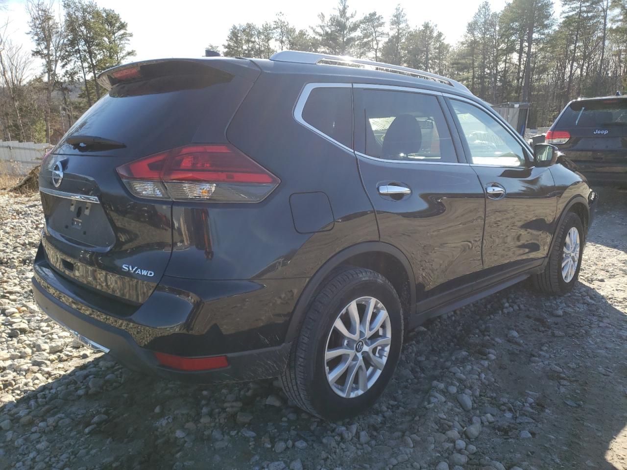 Photo 4 from auction – 2017 NISSAN ROGUE S with VIN KNMAT2MVXHP504474