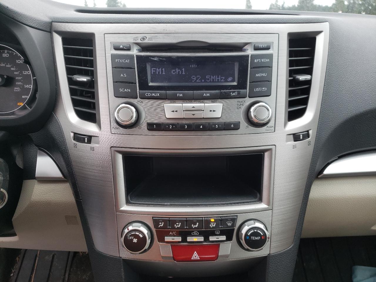 Photo 9 from auction – 2014 SUBARU LEGACY 2.5 with VIN 4S3BMBA63E3036945