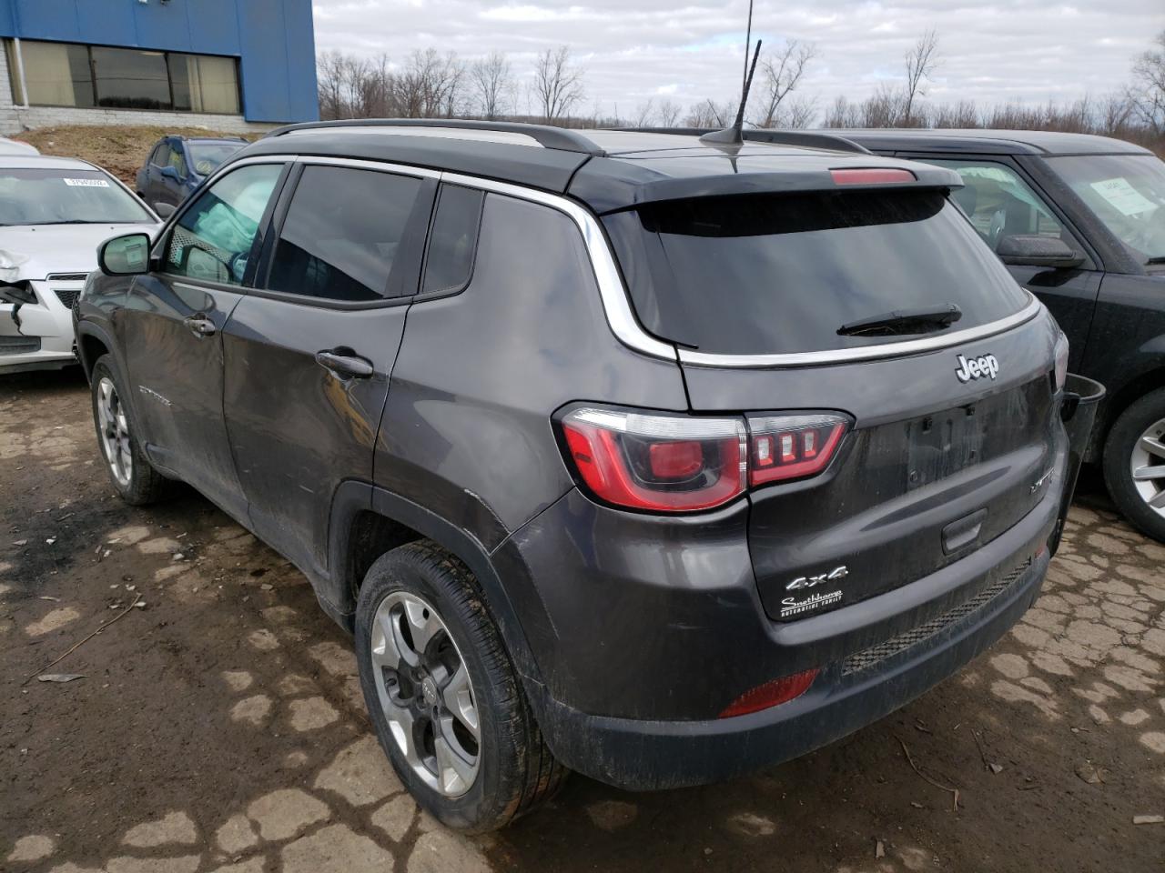 Foto 3 de la subasta – 2019 JEEP COMPASS LI con VIN 3C4NJDCB6KT669547